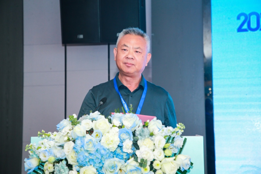 武汉混凝土协会会长严生军.jpg