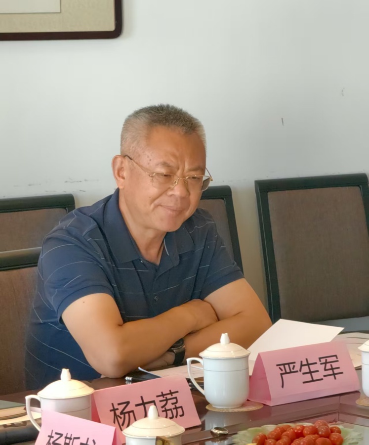 严生军2_副本.jpg 严生军2_副本.jpg